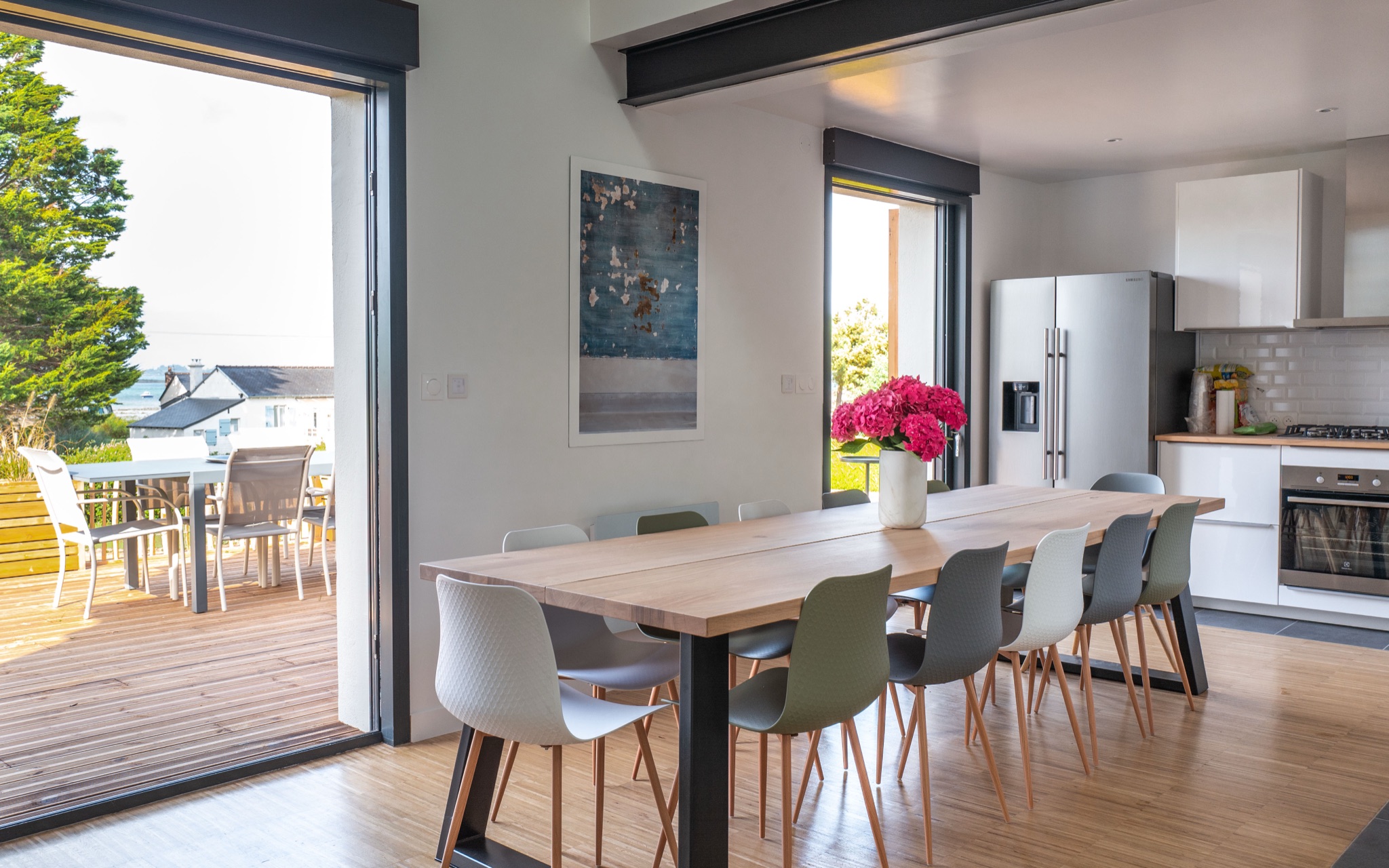 Dining room opening onto the terrace